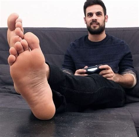 male foot worship